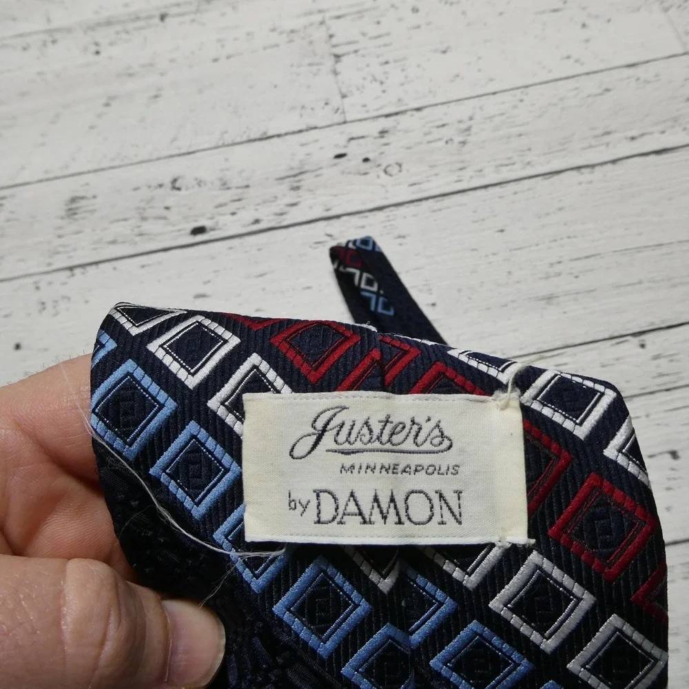 Vintage Juster's By Damon Tie‎ Mens One Size Blue Geometric Textured Polyester